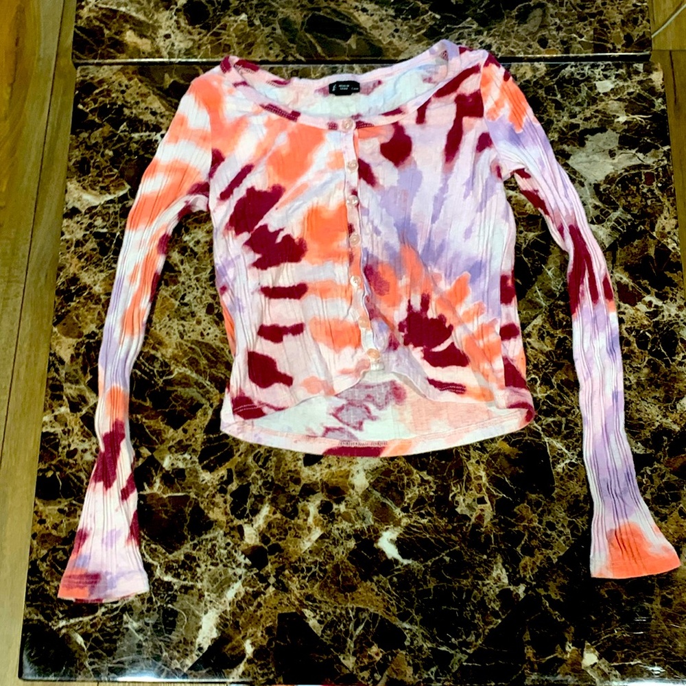 A tie-dye shirt button down the middle art class size 7